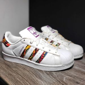 Adidas Superstar Women's Size 7